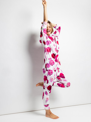 Pyjama Set “Cherry Royal” weiß